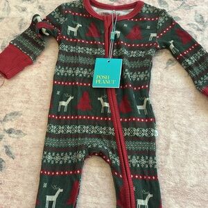 Posh Peanut Festive Red and Green Footie